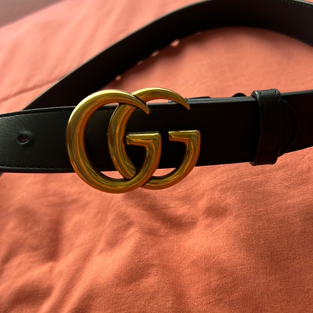 Gucci leather belt with Double G buckle